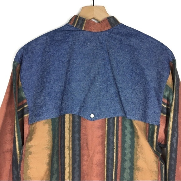 VINTAGE Pearl Snap Shirt Western Rodeo Cowboy Long Sleeve Stripe Denim Placket - Picture 4 of 9